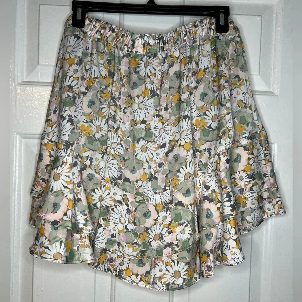 Lauren Conrad floral skirt. size XL - Image 3