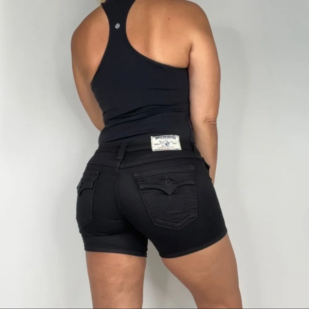 True Religion Mid Cut Off Low rise Black shorts - Image 4