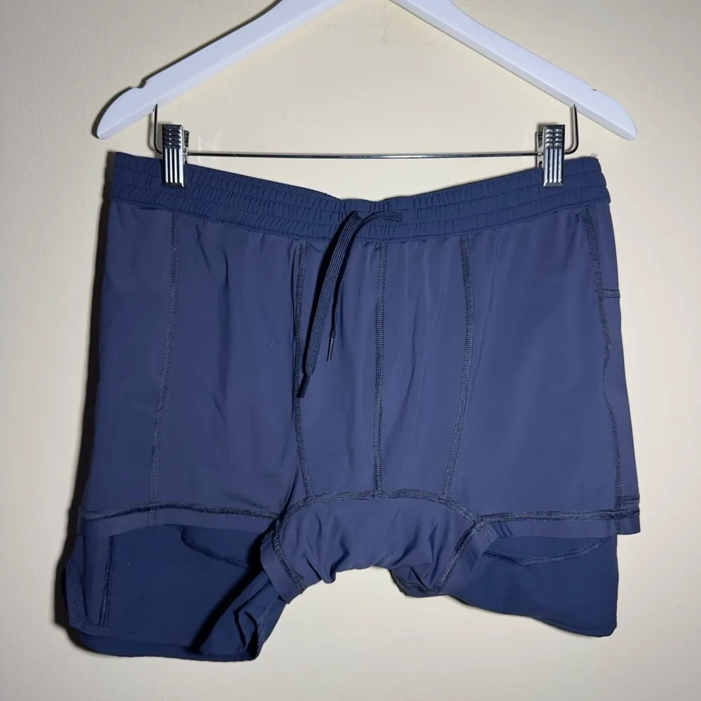 Outdoor Voices Size L With Liner - Image 4