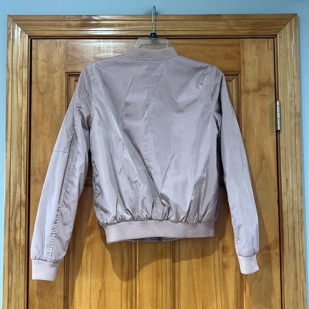 New Look Womens Light Pink Satin Bomber Jacket Size Medium Coat - Image 3