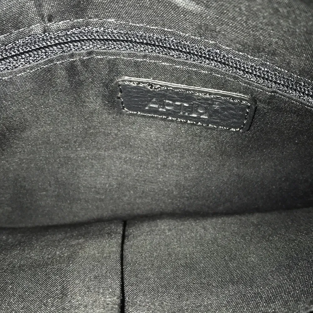 Gorgeous Black & White Purse - Image 5