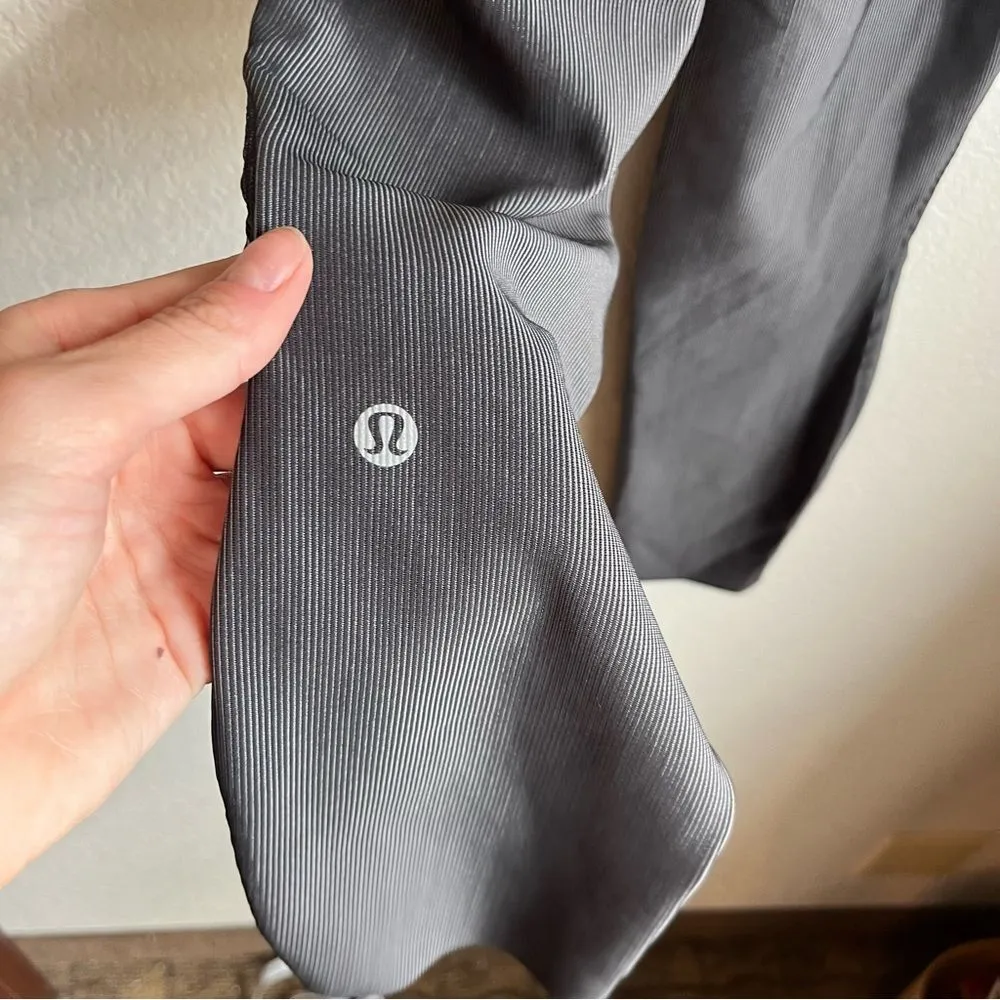 Lululemon Base Pace High-Rise Tight 25" *Two-Tone Ribbed
Black / Gull Grey - Image 9