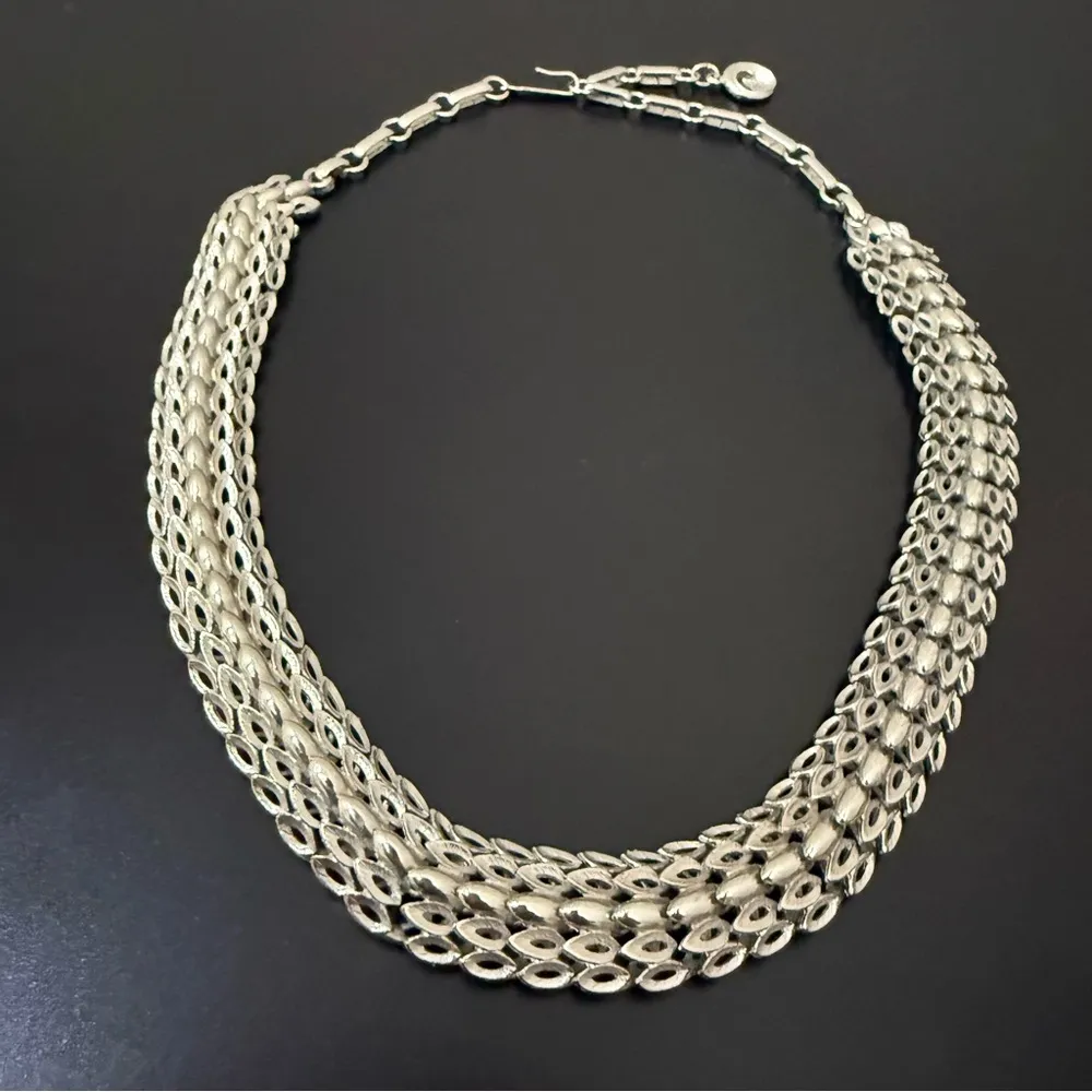 Rare Vintage LISNER Rhodium Plated Chunky Woven Dragon Scales Chain Necklace 59g Silver - Image 3