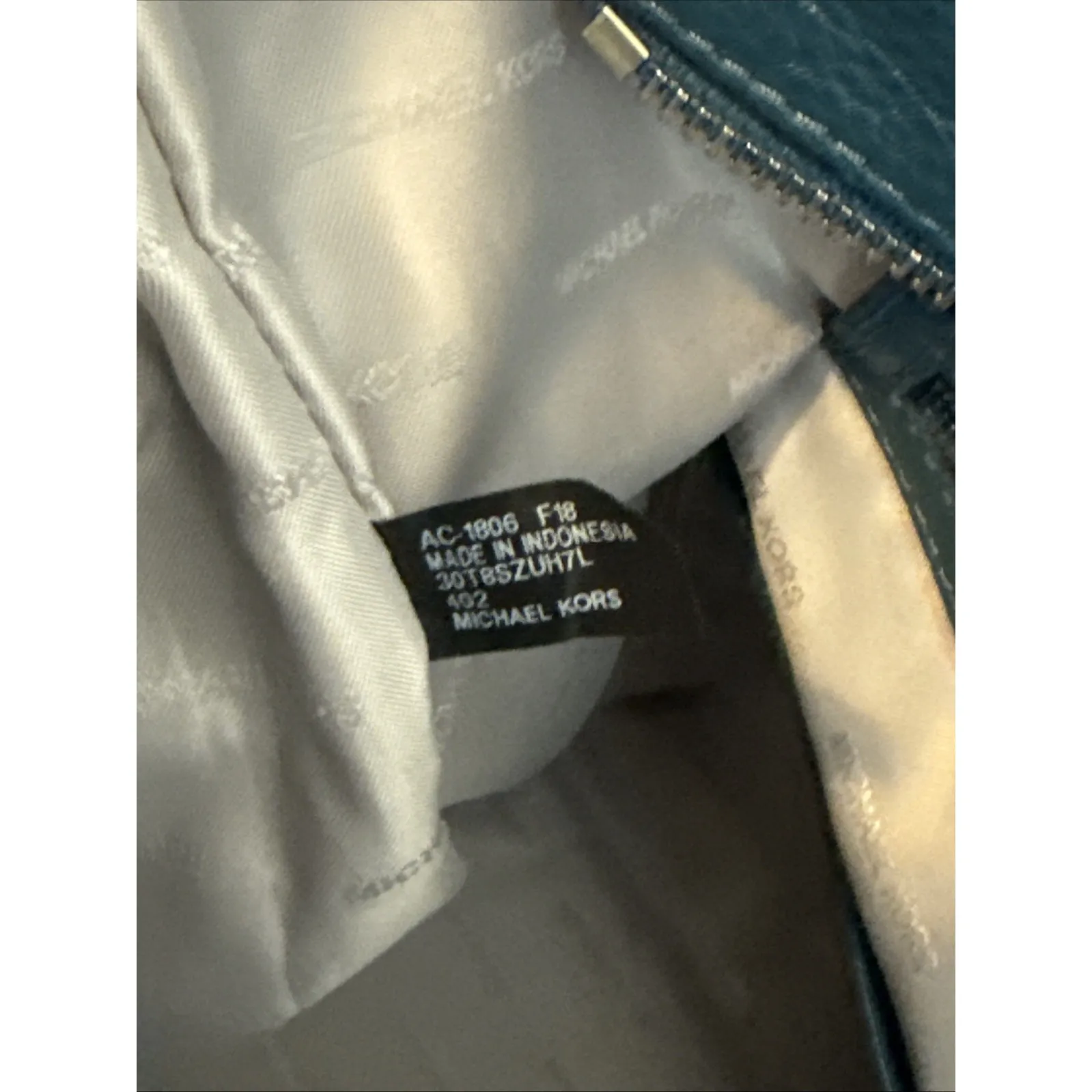 Michael Kors Evie Large Pebbled Leather Hobo Bag Silver Tone Hardware-READ - Image 14