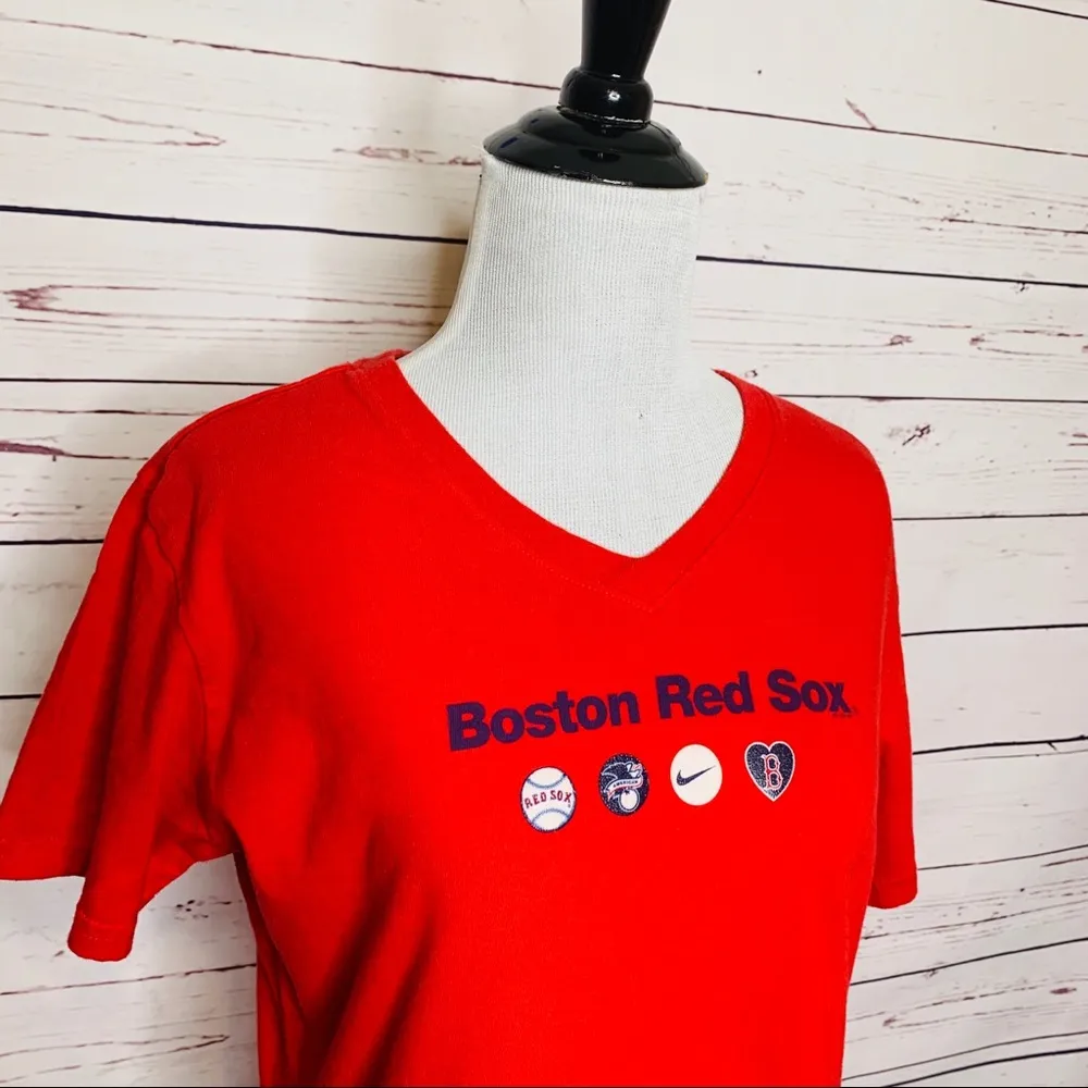 Nike Boston Red Sox Baseball Short Sleeve T-shirt Women’s Size Large - Image 4