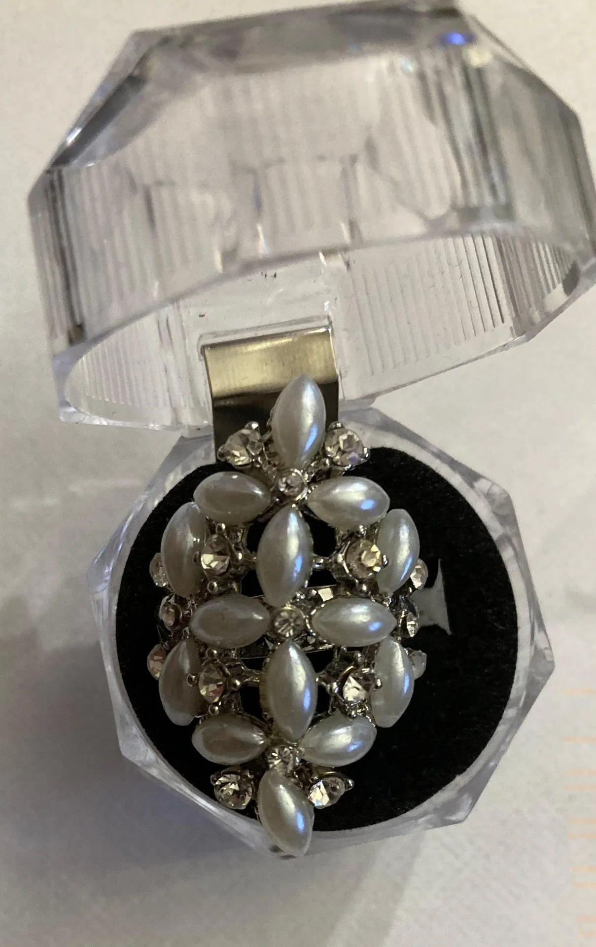 Opal" Glass and Rhinestone Cocktail Ring free size $7 Silver - Image 3