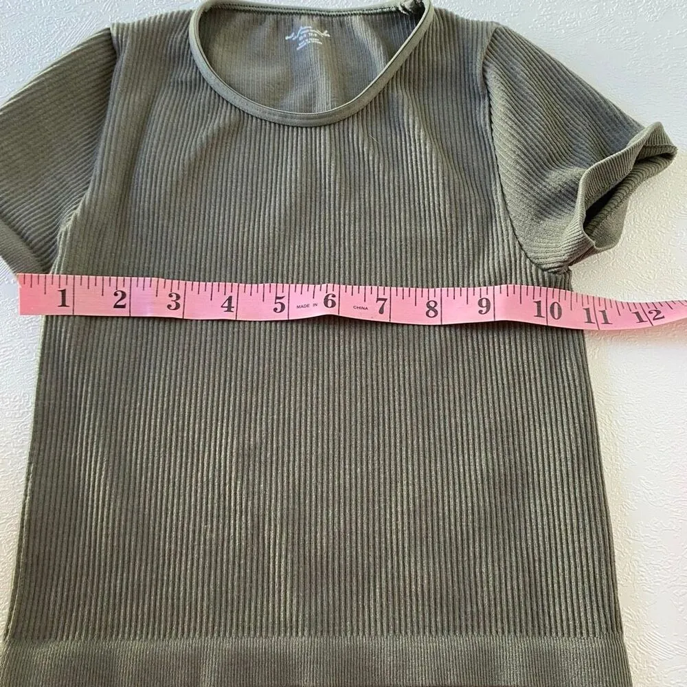 Hollister + Out From Under Baby Tee Bundle XXS–S | Y2K Ribbed Tops - Image 13