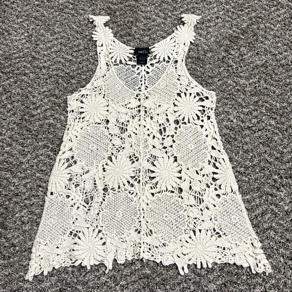 Rue21 tank top - Image 3