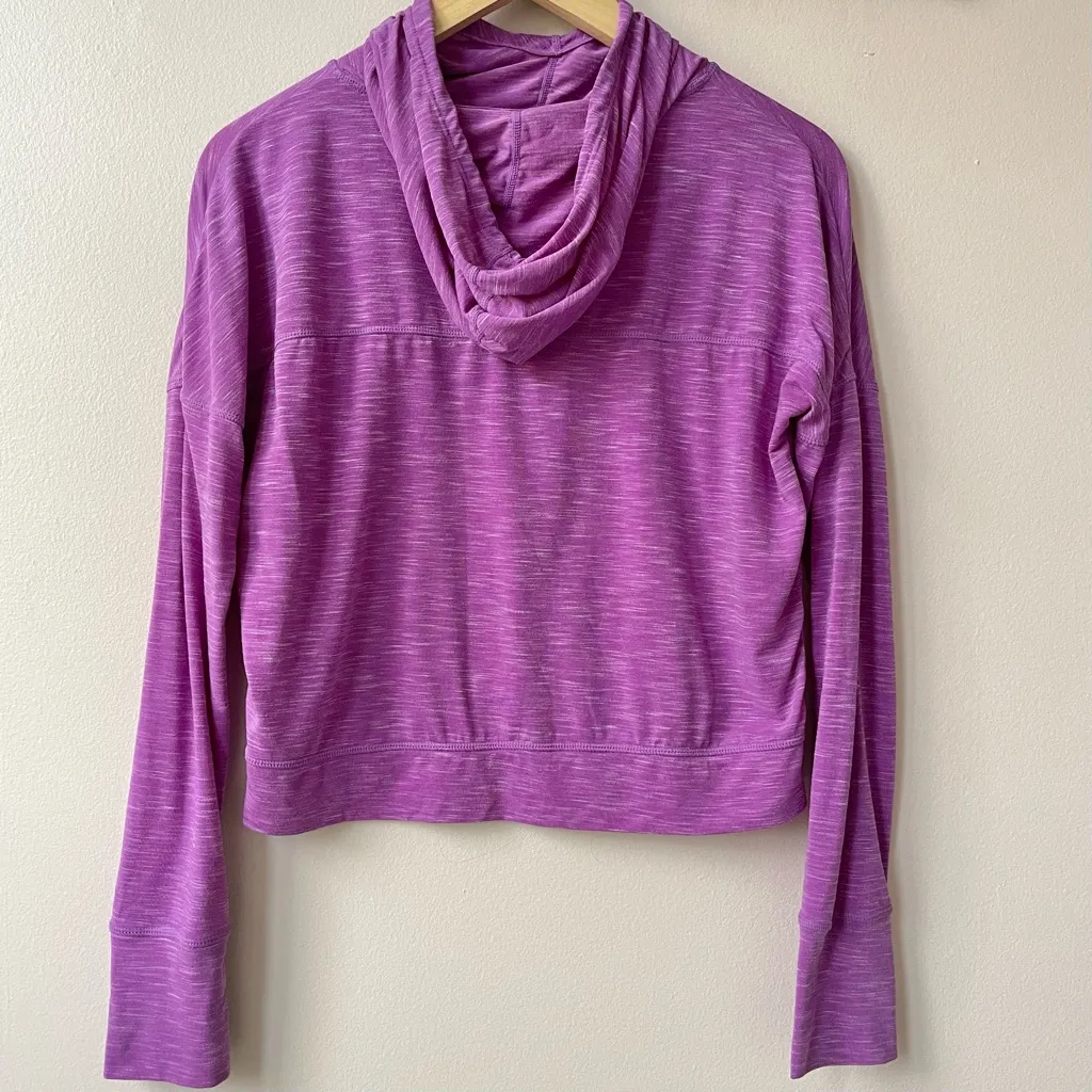 GAPFit Breathe Cropped Hoodie Long Sleeve (Fuschia Shock) XS - Image 2