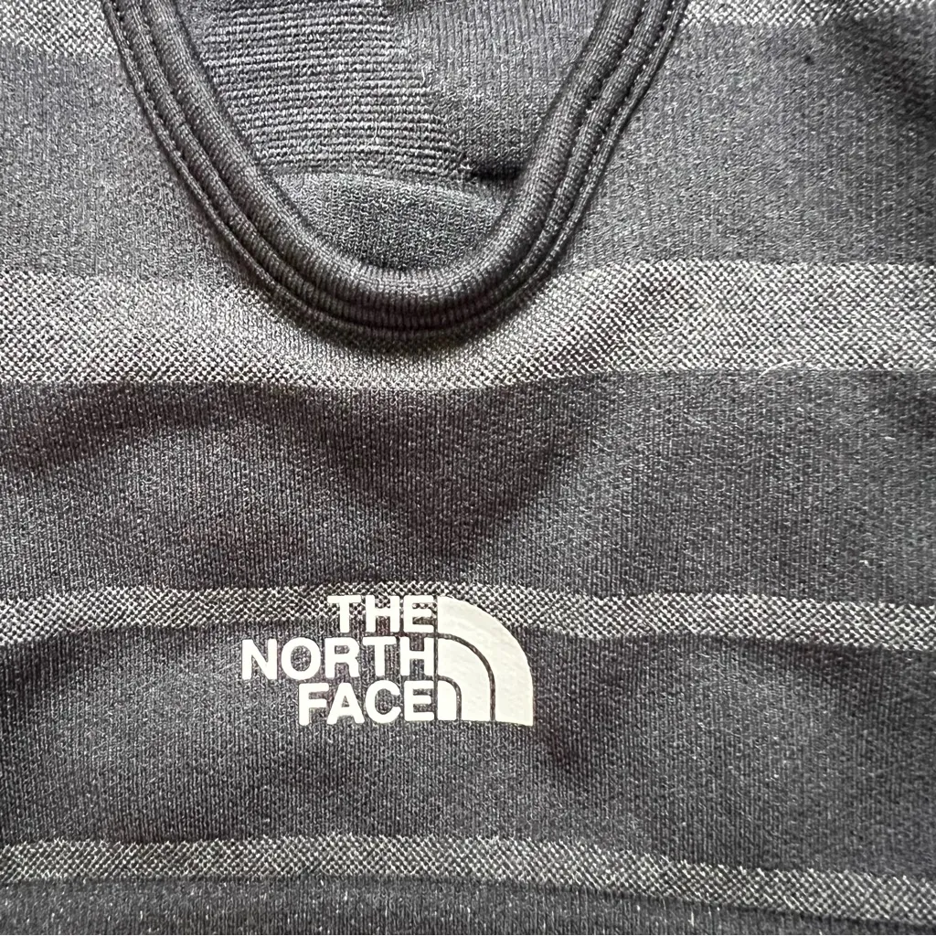 The North Face Renegade Longline Sports Bra. Size Small. - Image 5