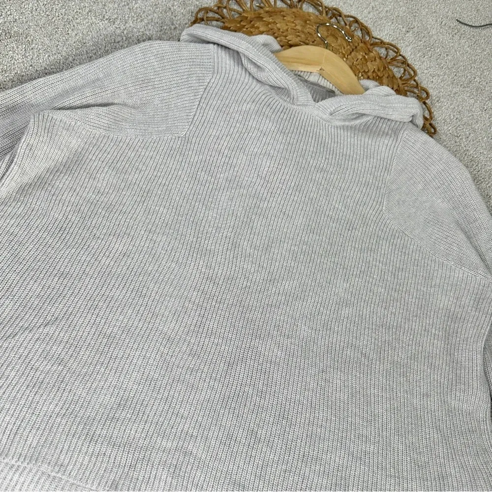 Athleta Rest Day Hoodie Sweater Knit Light Gray Pima Cotton Silk Blend Size XS - Image 5