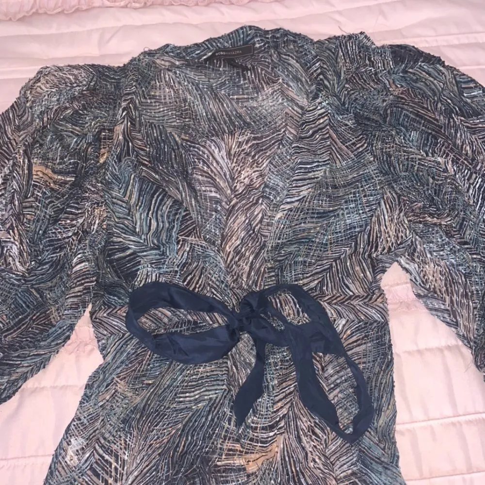 BCBG Max Azria Women's Silk top - Image 2