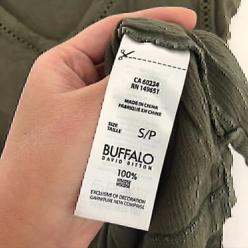 Buffalo David Bitton  V-Neck Short Cap Sleeve Top Solid Olive Green Boho Small S - Image 7