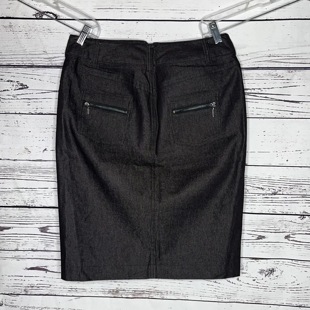 Dalia Collection Size 6 Black 2-Way Zip Front Denim Pencil Skirt - Image 3