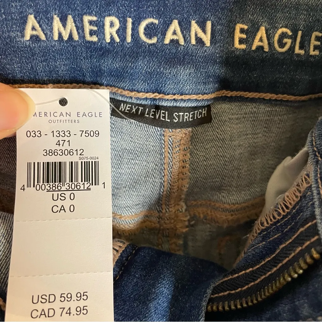 NEW American Eagle Outfitters Blue Distressed Ripped Jean Shorts Size 0 - Image 4