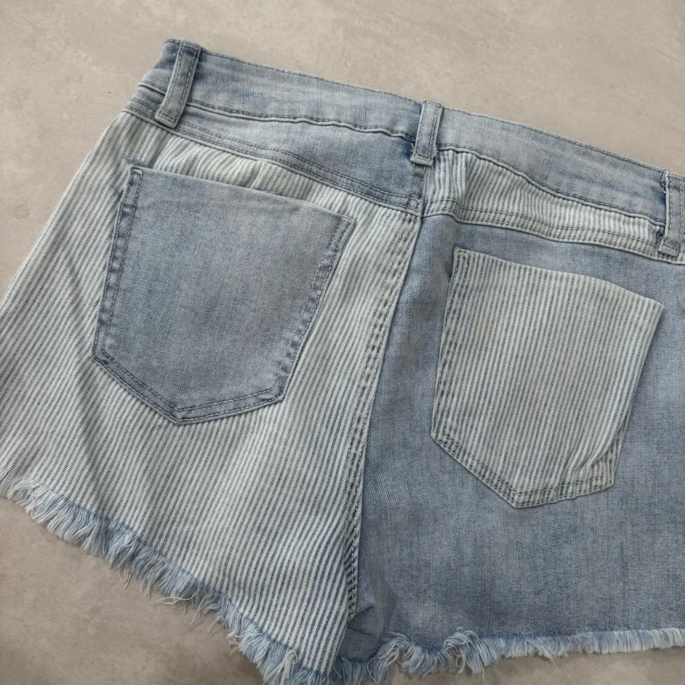Rewash Two-Tone Striped Blue Denim Shorts - Image 5
