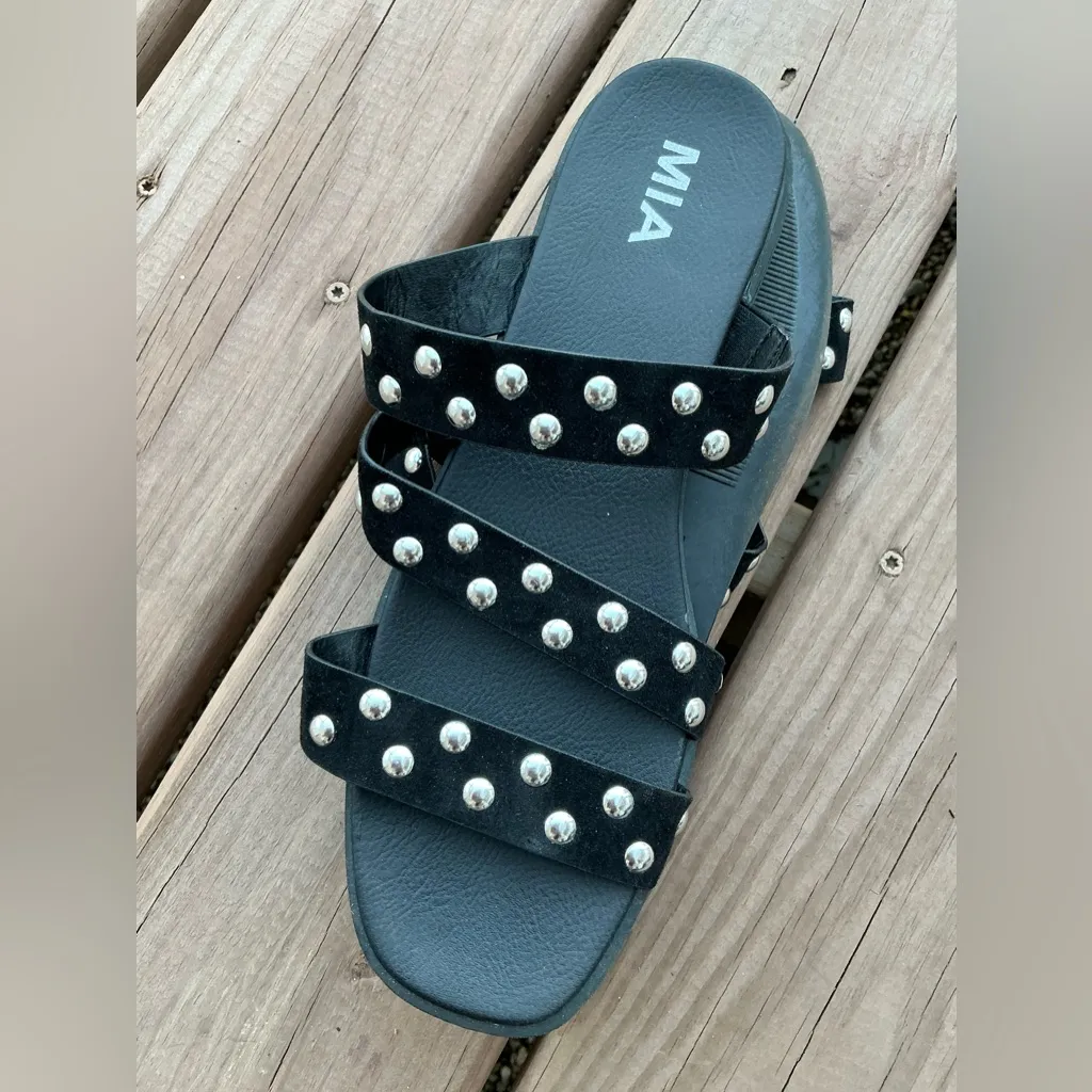 Mia slide in sandals 🌼🌼 - Image 6