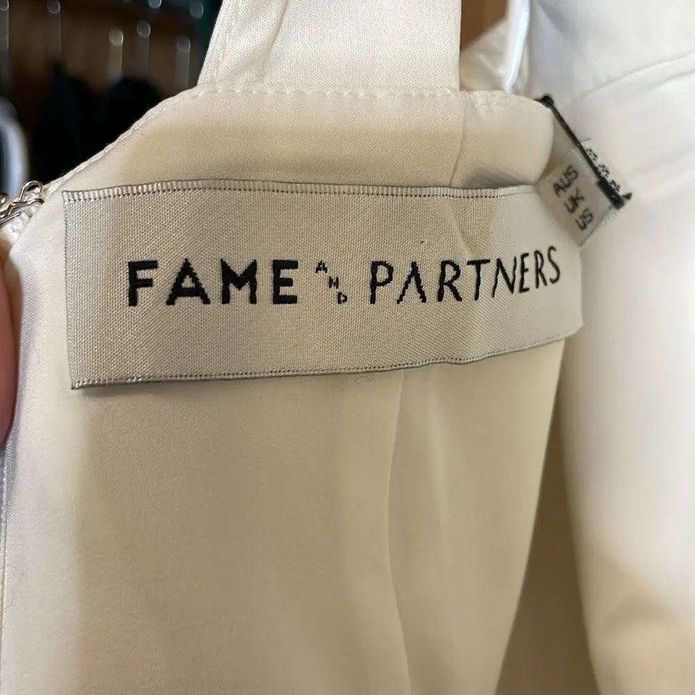 NWT Fame and Partners Ivory White wedding Gown Size 4 - Image 7