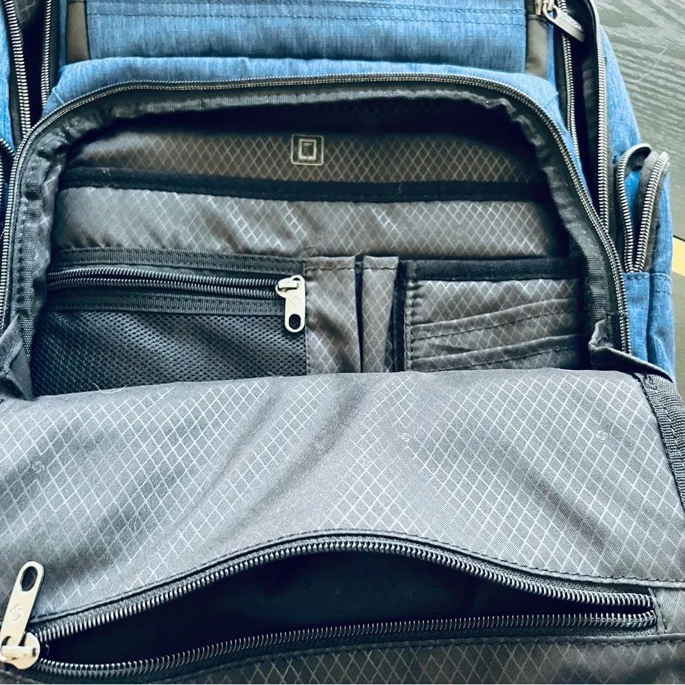 Samsonite Travel Laptop Backpack Branded for Disney Blue EUC - Image 11