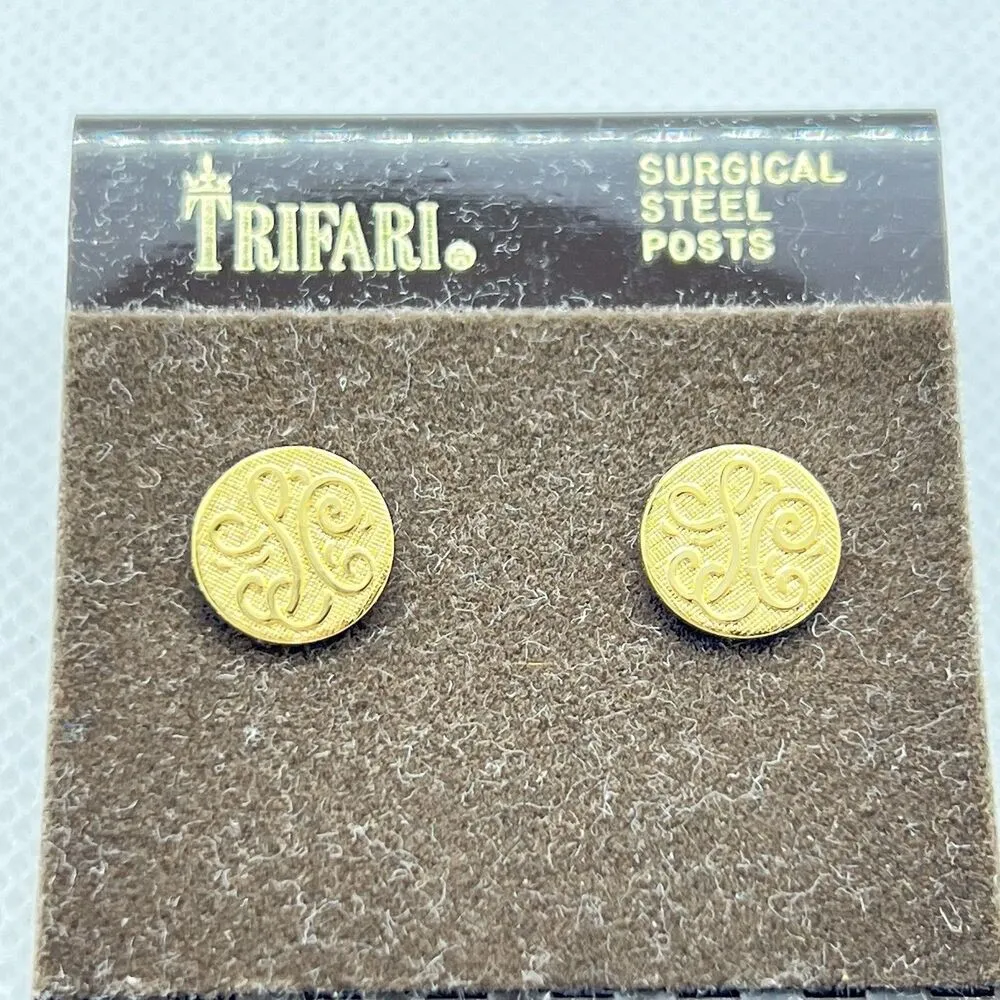 Vintage 1980s Trifari Gold Tone Pierced Earrings Studs-Filigree Pattern 1/2"-NWT - Image 3
