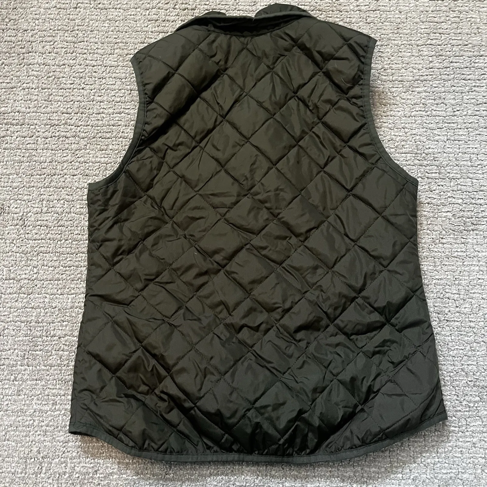 Old Navy Woman's Small Army Green Sleeveless Quilted Vest Gold Colored Zippers - Image 2