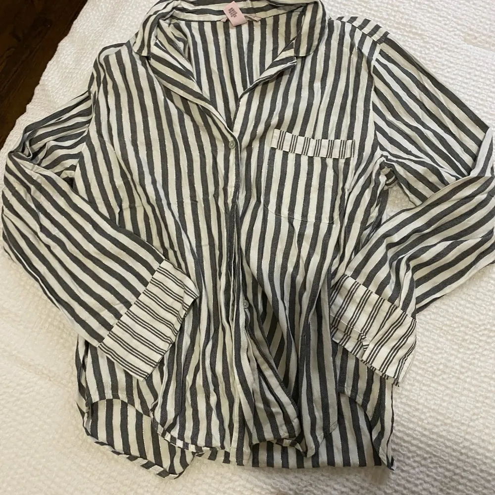 Victoria's Secrets Satin Striped Pajama Set-Size Medium-Drawstring - Image 4