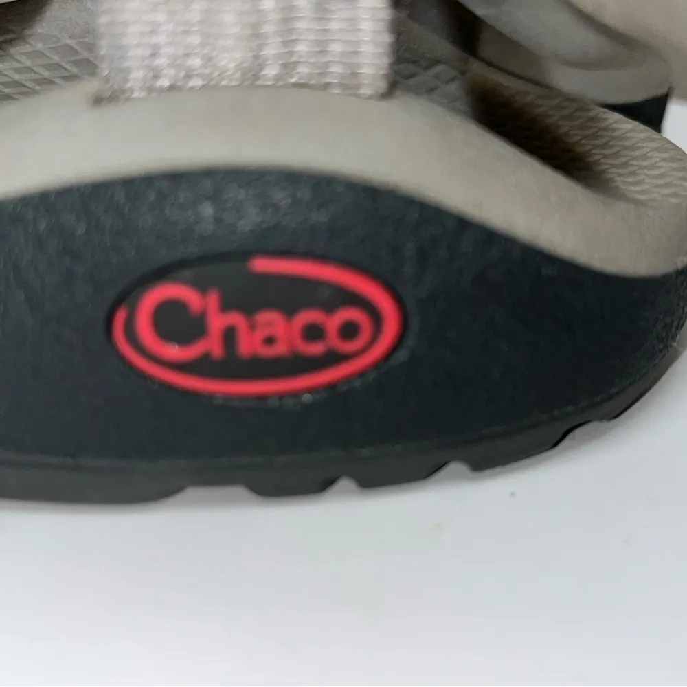 Chaco WOMENS size 7 pink and grey - Image 6