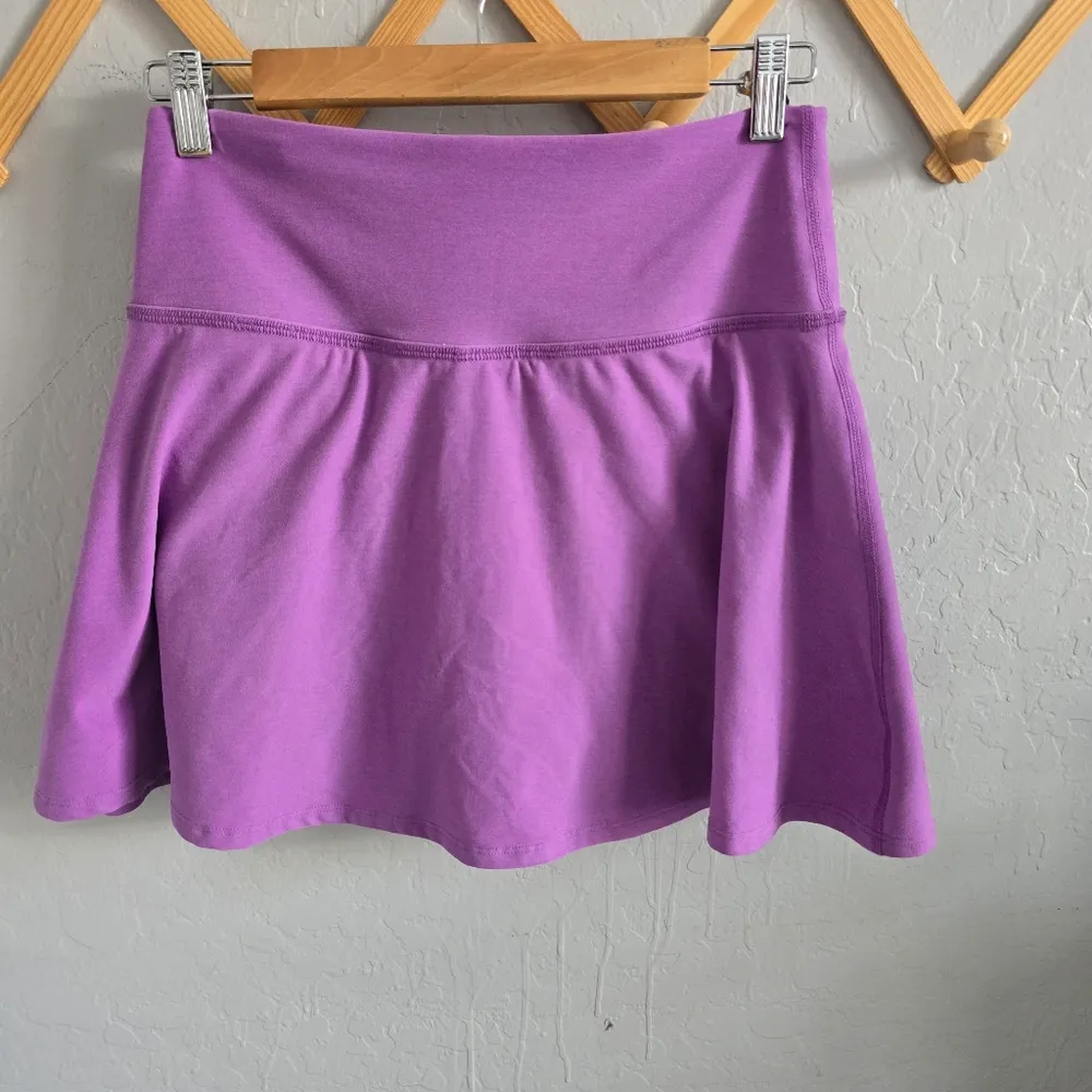Beyond Yoga Spacedye Tiebreaker Circle Skort in Orchid sz M - Image 2