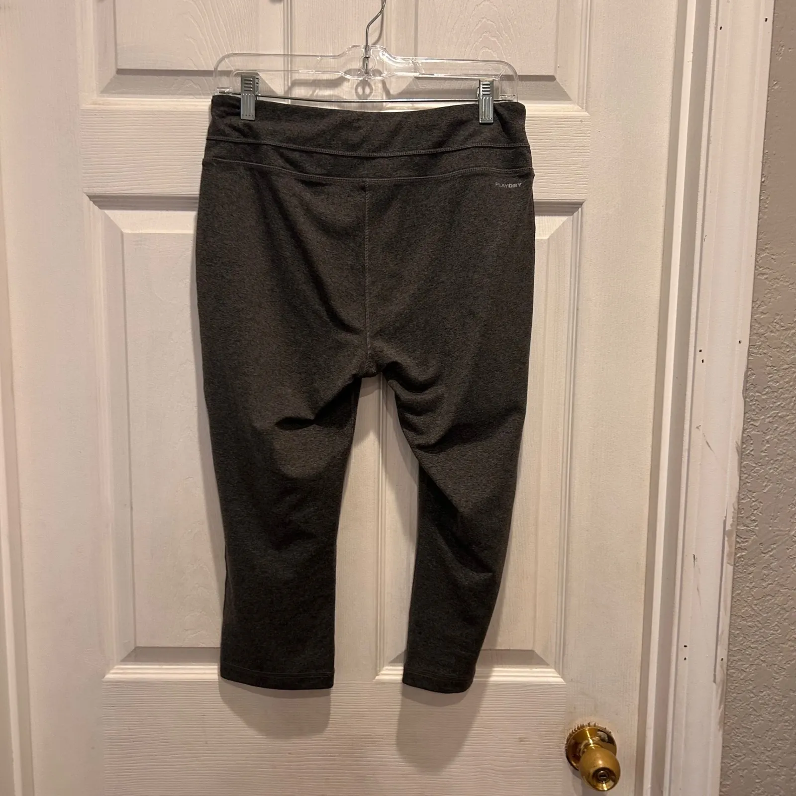 Reebok Gray Capri Leggings Womens Activewear Workout‎ Gym Fitness Pants - Image 4