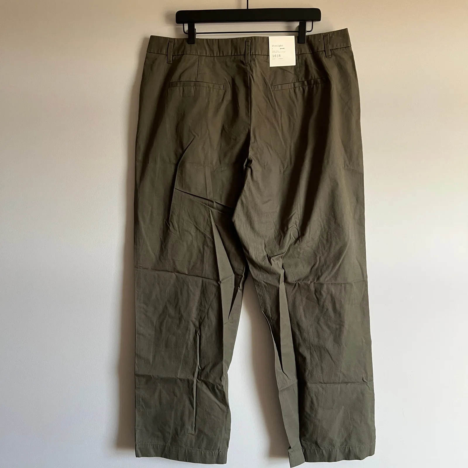 A New Day Women's Olive Green Pleat Front Straight Chino Pants - Size 16 - NWT - Image 7