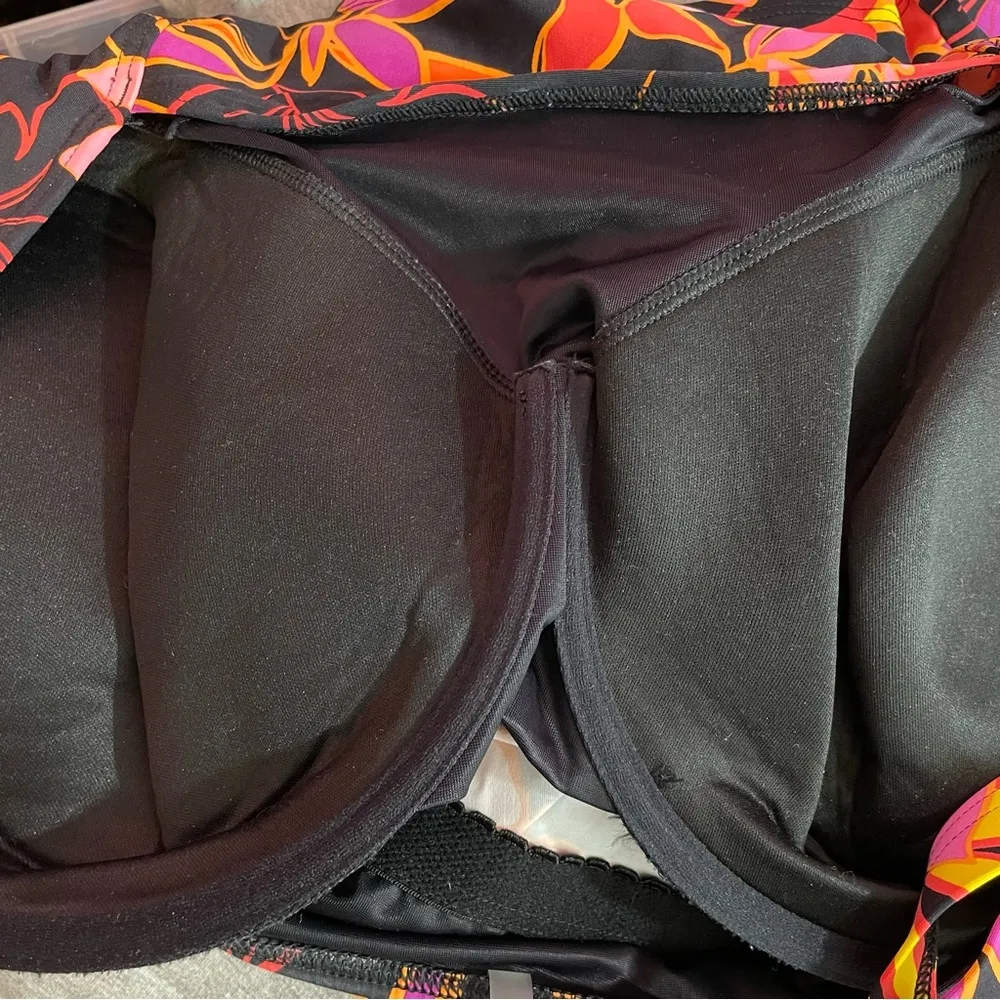 Lands'End  Pink Black Tropical underwire Tankini Swimsuit top 24W DD 24 plus size - Image 5