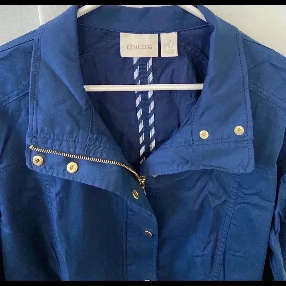 Zenergy By Chico's TAlla 3 women's waterproof - Image 3