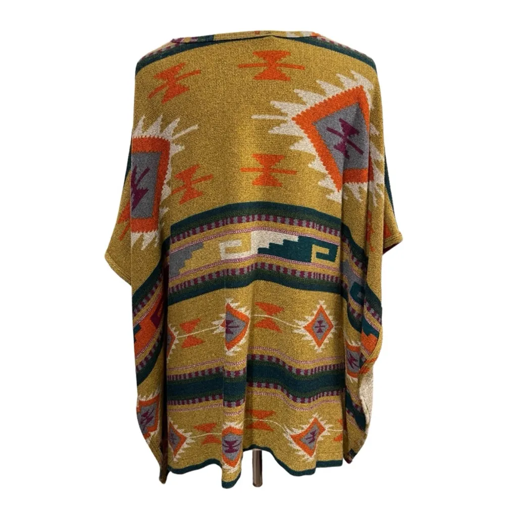 Tyche Women's  Medium Poncho - Image 6