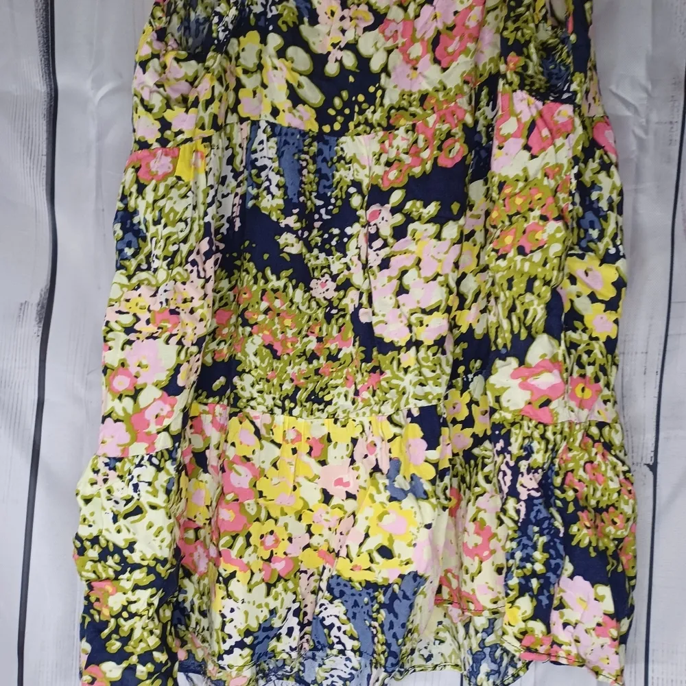 Old Navy Floral Spaghetti Strap Top - Image 8