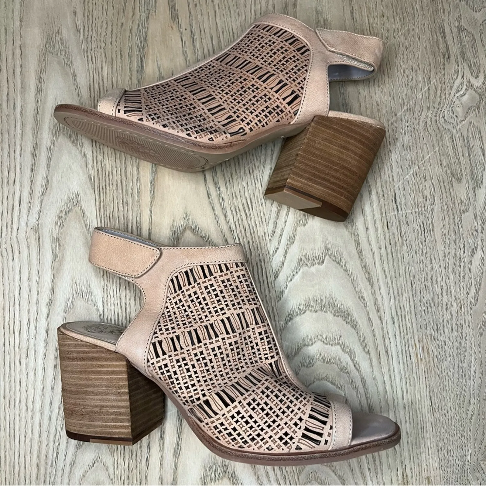 Vince Camuto Keannie Block Heel Leather Perforated Cage Sandals Tan Women’s 8 - Image 8