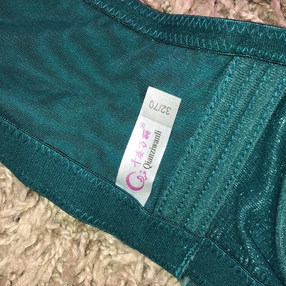 Qianziwanii bra quality bra very structured detailed bra Chinese size 32/70​​ - Image 8