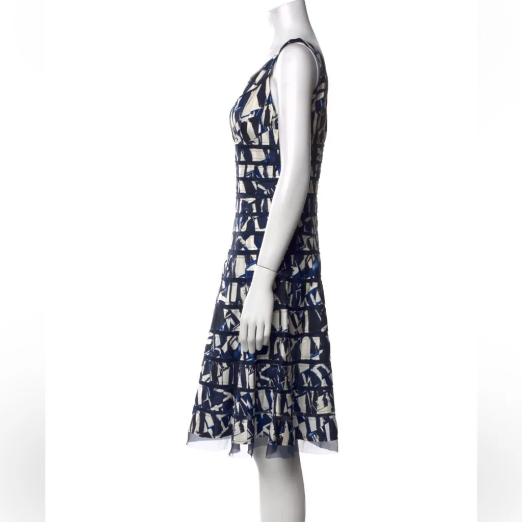 New Oscar de la Renta Navy and White Midi Dress - Image 3