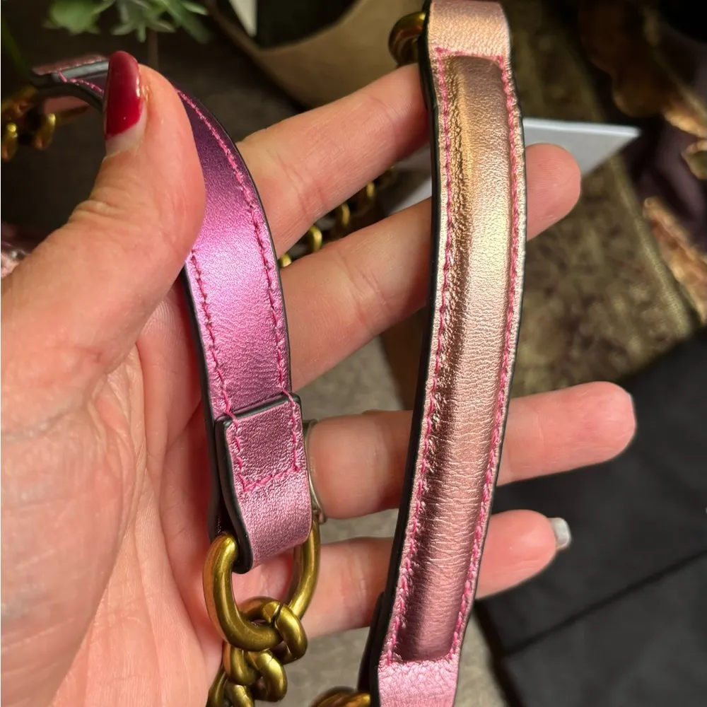 Authentic KURT GEIGER LONDON Quilted 2 tone leather convertible Crosby/shoulder - Image 9