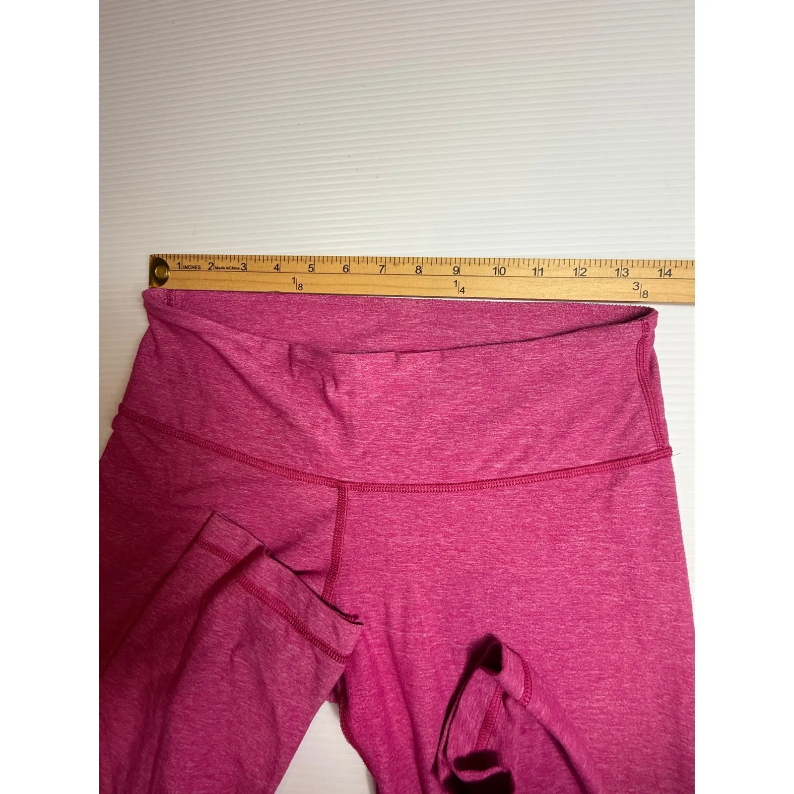 Lululemon Athletica Womens Pink Yoga Pants‎ Crop Leggings Size 8 - Image 4