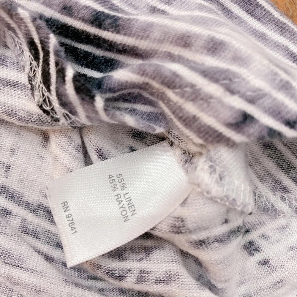 PureJill Black & White Scoop Neck Tee Size Large - Image 7