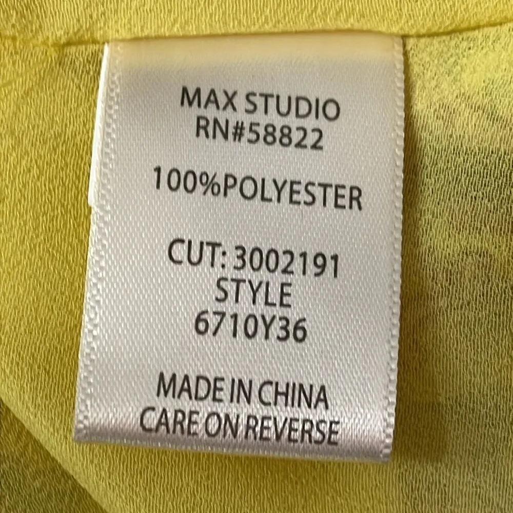 Max Studio Yellow Floral Sleeveless Blouse - Image 6