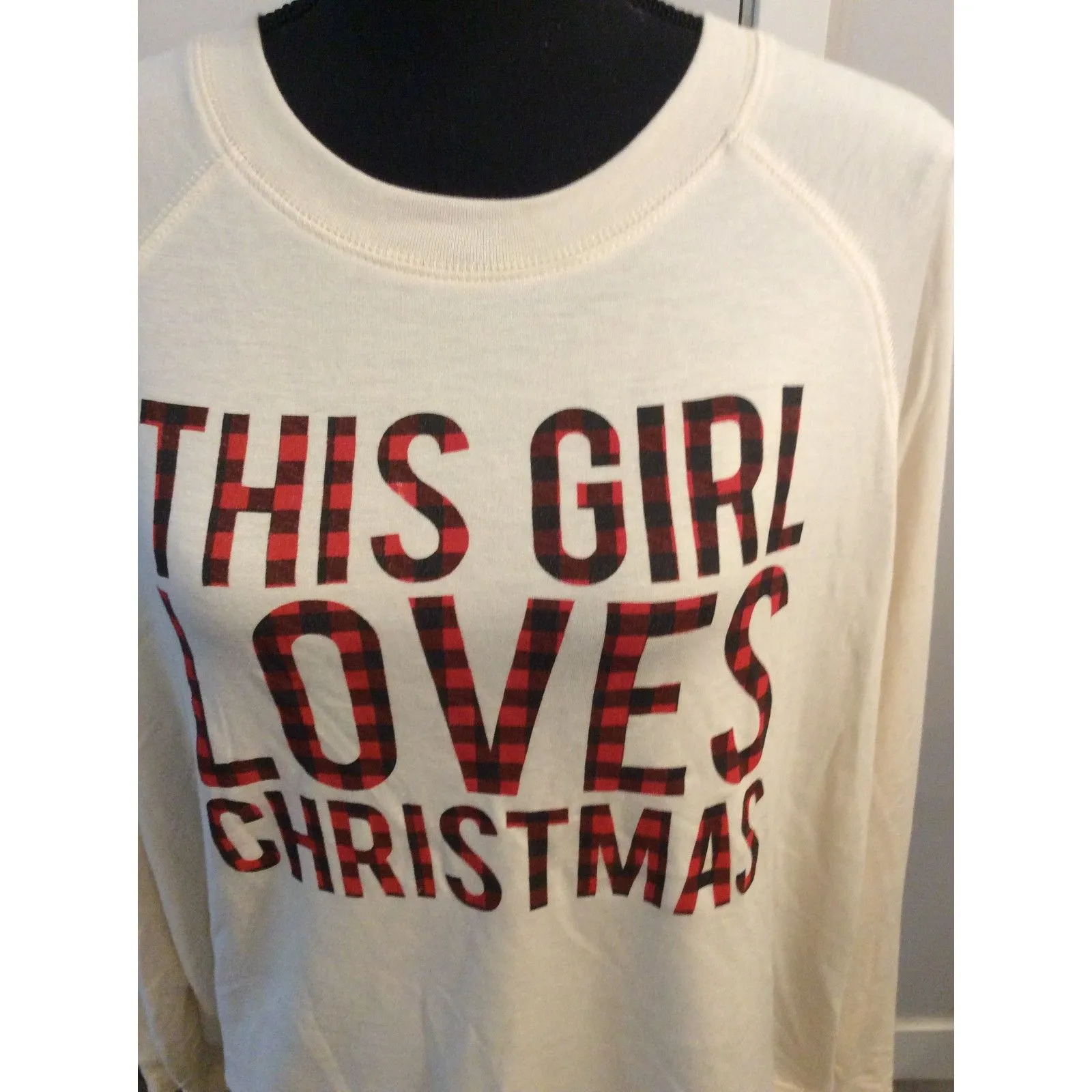 New NWT Altard' State "This Girl Loves Christmas" Soft Long Sleeve Top Large - Image 4