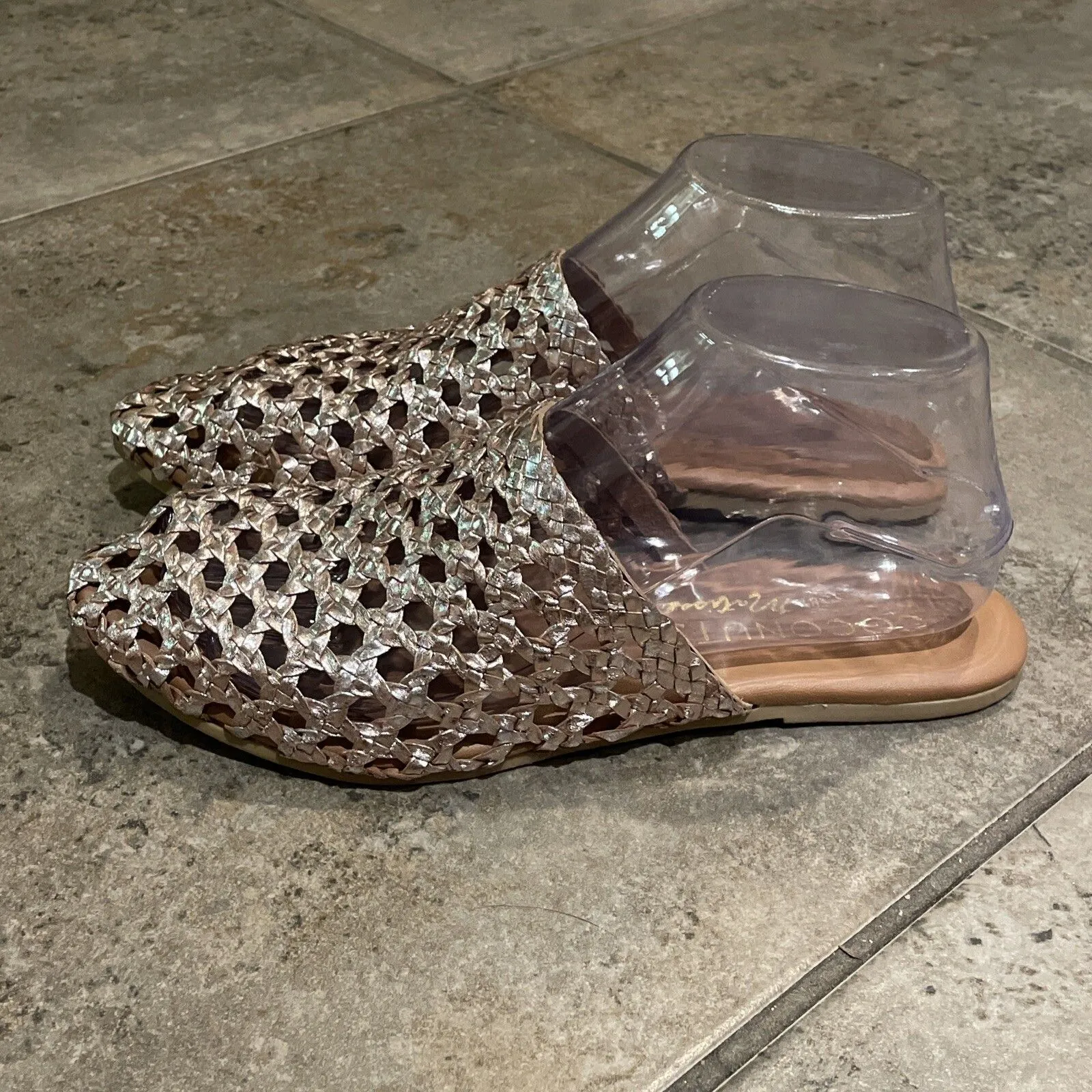 Coconuts By Matisse Island Gold Woven Leather Every Sandal Mule Shoe Womens 6M - Image 5