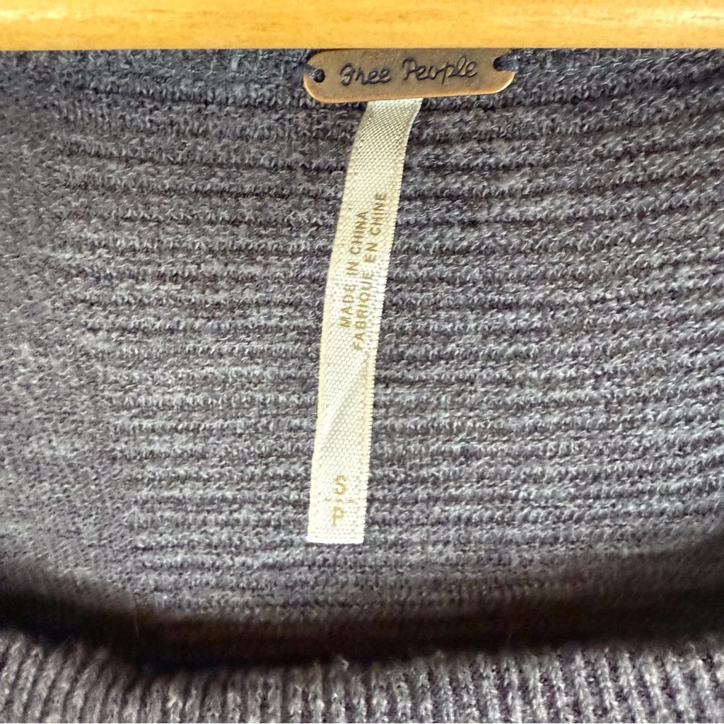 Free People Lace Road Linen‎ Blend High Low Size Small Boho Top Gray Lagenlook - Image 6