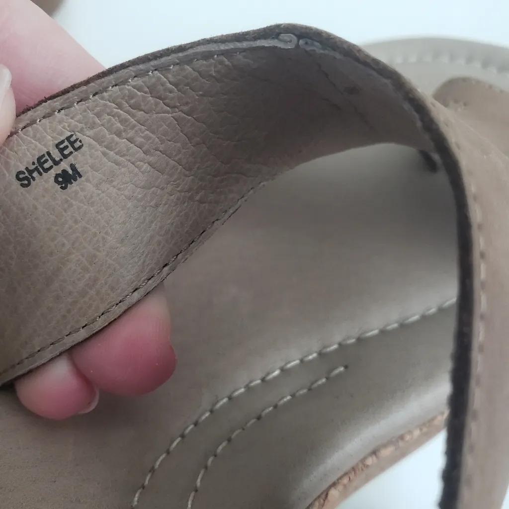 Donald J. Pliner Shelee Wedge Cork Sandals Tan Size 9 - Image 8