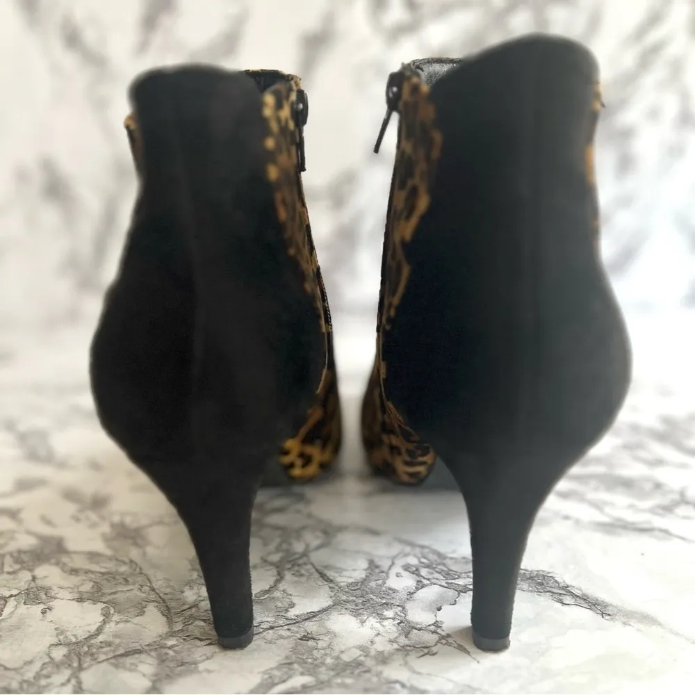 Bellini Victoria Leopard Animal Print Faux Suede Bootie 10 Wide Brown - Image 7