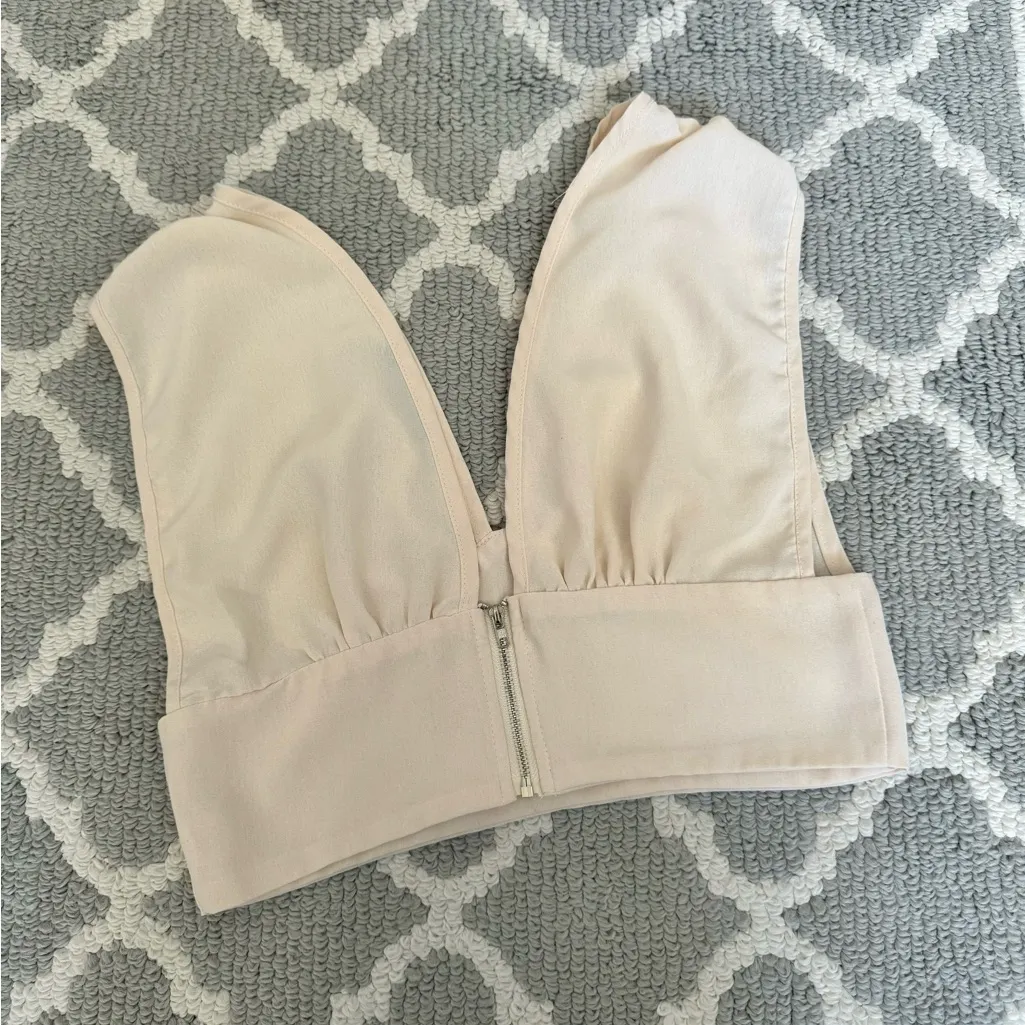 SHEIN Deep v beige plunge ruched detail longline crop top size XS - Image 6