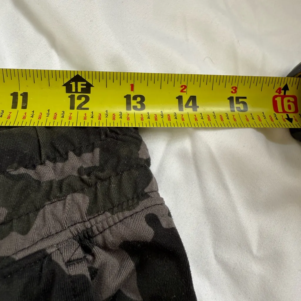 Fabletics Camo Joggers- Like New - Image 4