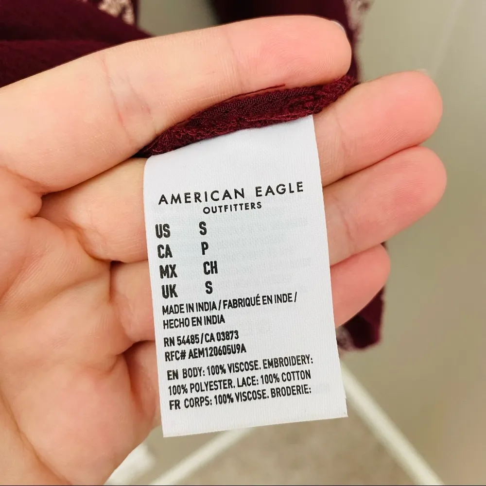 American Eagle Long Sleeve Embroidered Blouse Maroon Sz Small - Image 5