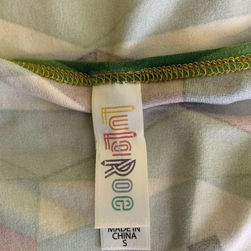 3|$30 LULAROE Small Penguin Muticolor Print Small - Image 5